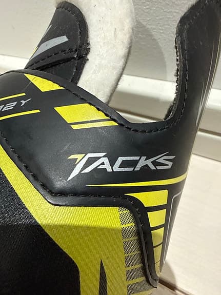 CCM Tacks 1792Y ishockeyskridskor storlek 40 svart/gul