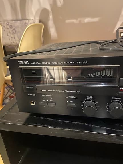 Yamaha RX-300 stereo receiver svart