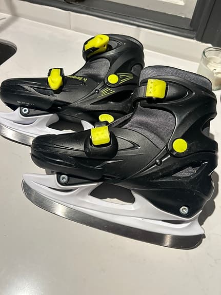 justerbara skridskor storlek 34-37  rookie 4