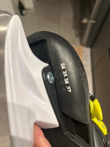 justerbara skridskor storlek 34-37  rookie 4