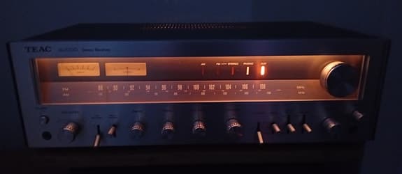 TEAC AG-5700 servad vintage reciver.