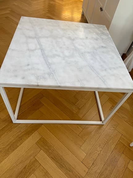Soffbord i marmor