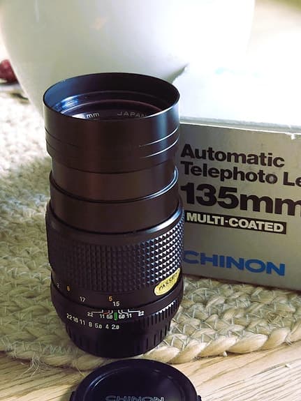 Chinon 135mm f/2.8 – Vintagepärla i Collector’s Condition