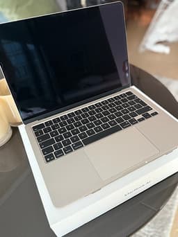 Oanvänd Macbook Air M4 512GB (2025 årsmodell)