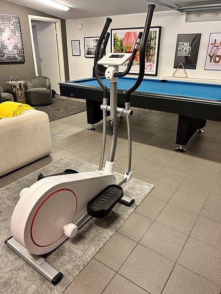 Som ny — Casall Infinity Lux crosstrainer vit