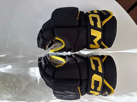 CCM hockeyhandskar HG4R PRO 15
