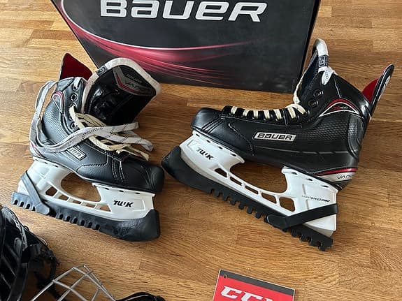 IshockeySkridskor och Hjälm