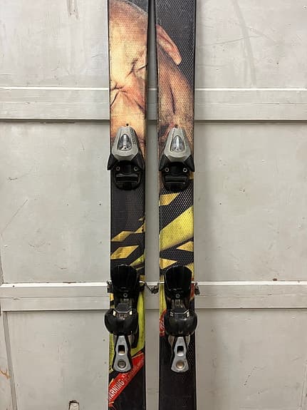 Exklusiva Pringles Skidor