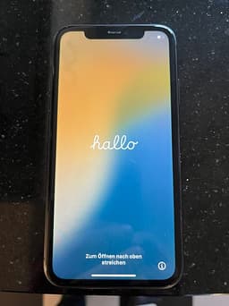 iPhone 11 64GB – Olåst – Fungerar fint!