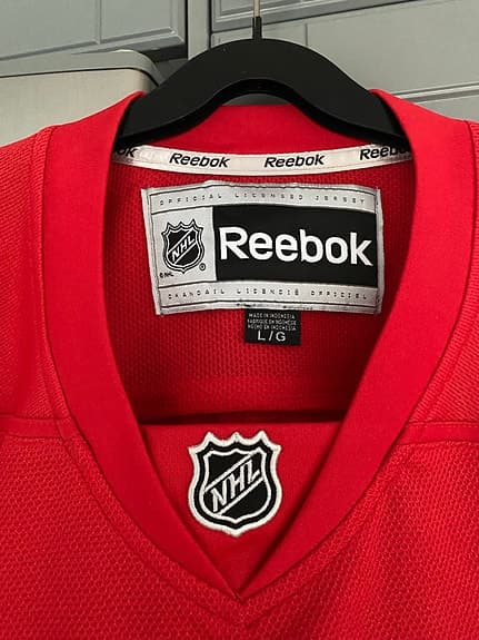 Reebok NHL hockeytröja röd polyester storlek L
