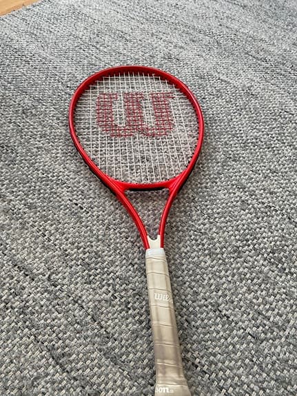 Tennisracket och fodral