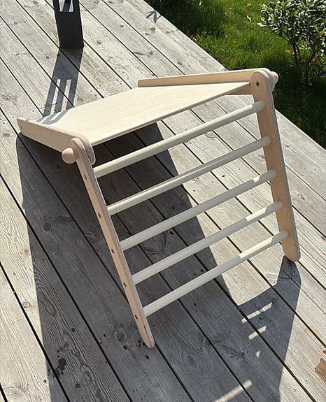 Rutschkana med justerbar höjd 90 cm – perfekt för aktiv lek och utveckling!