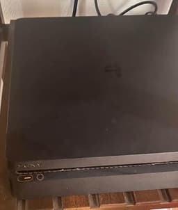 Sony Playstation 4 Slim spelkonsol svart