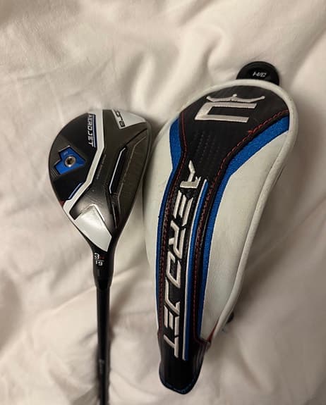 Cobra Aerojet hybridklubba med headcover