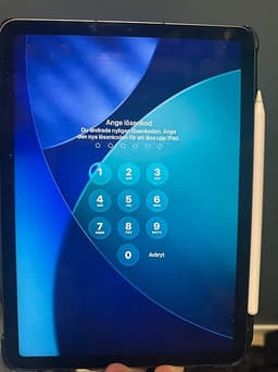 iPad Air Generation 4 + Apple Pencil 2 (A2051) i mycket bra skick