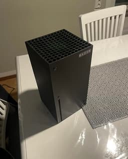 Microsoft Xbox Series X spelkonsol svart kommer med kontroll