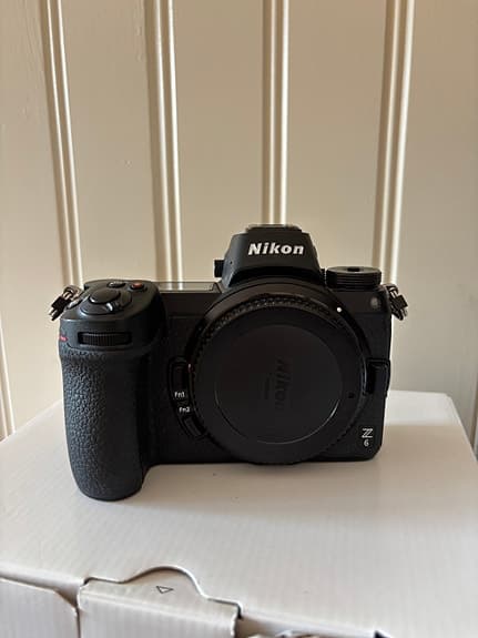 Nikon Z6 + Tamron 28–75mm f/2.8 G2 – Spegellös fullformat, mycket fint skick