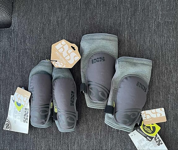 iXS Flow Evo+ knäskydd unisex XL grå