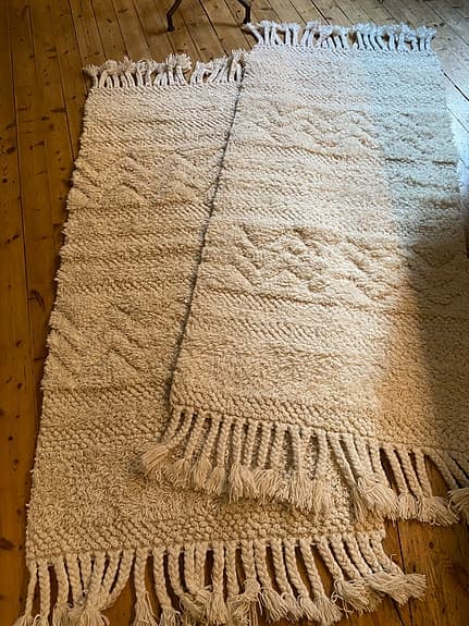 1 st gångmatta beige med fransar inkl frakt