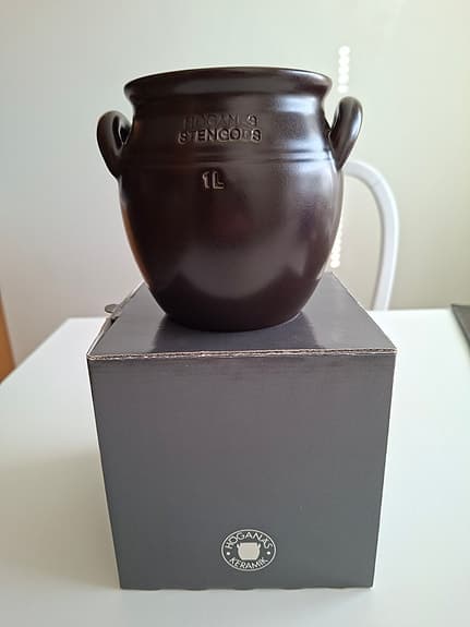 Höganäs Stengods kruka 1L brun. I originalförpackning.