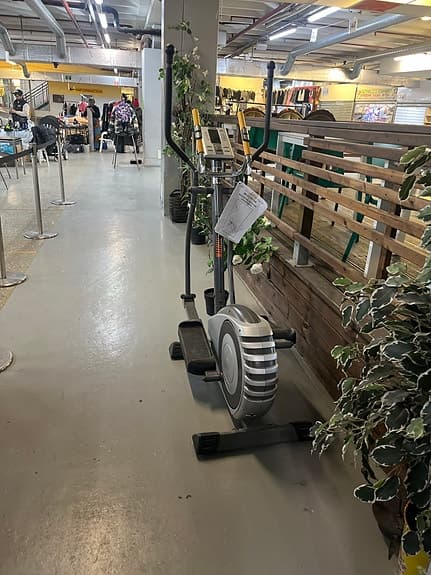 Body Sculpture crosstrainer med träningsdator grå