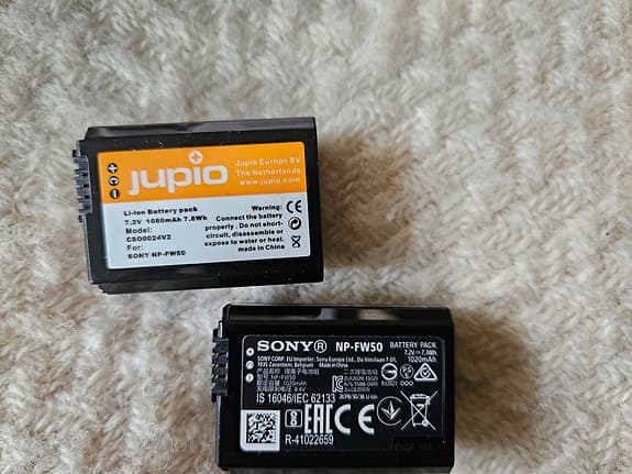 Kameragrepp, batteri m.m. till Sony A6500