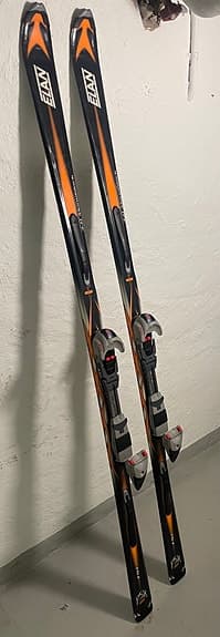 Telemark Skidor Elan Monoblock och Pjäxor Scarpa T1