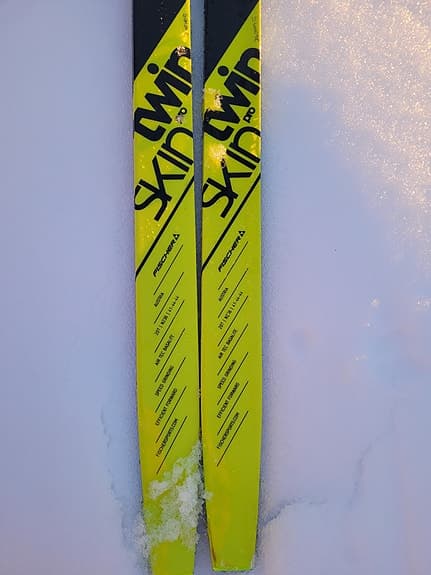Fischer twin skin pro 207 cm (med bindningar)
