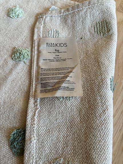 Rusta Kids matta beige med prickar