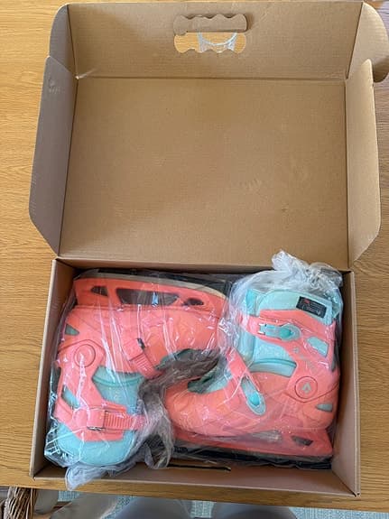 Tecnopro justerbara skridskor för barn storlek 34-36