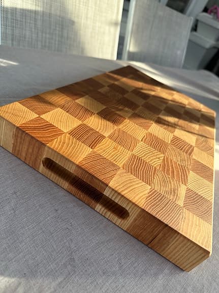 Skärbräda i svenskt ädelträ Ek & Ask 50x30