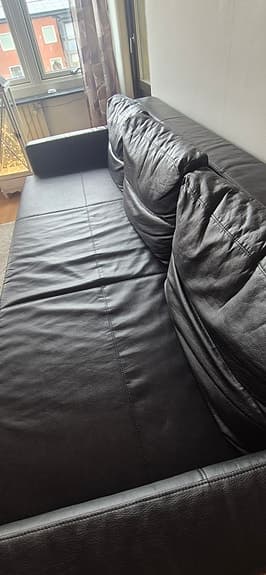 fantastisk bäddsoffa i skinn