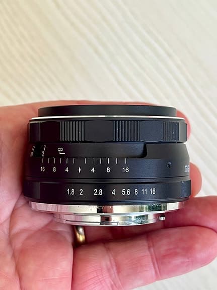 Meike 25mm f/1.8 kamerobjektiv med x-mount för Fujifilm