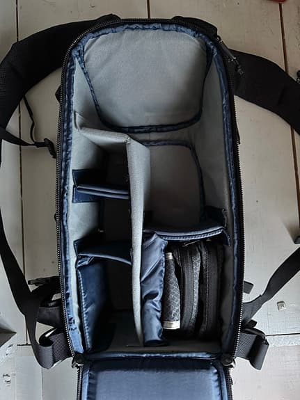 Think Tank Darklight Backpack 14L med tillbehör.