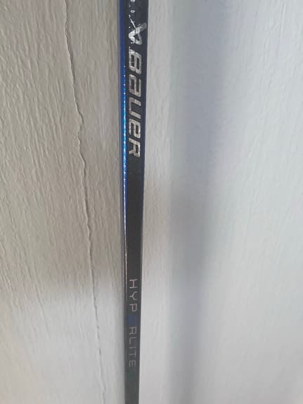 Viktor lodins hockeyklubba som han både spelat med och signerat