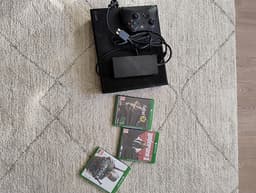 Xbox One + handkontroll + 3 spel