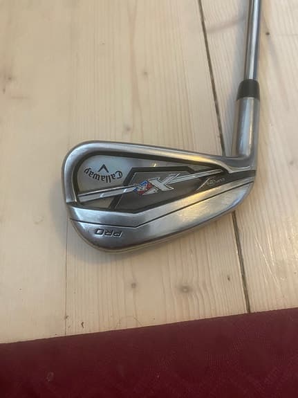 Golf järnset vänster