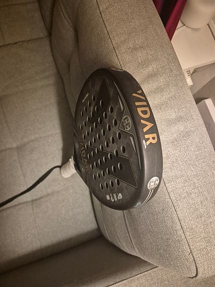 Vidar padelracket svart