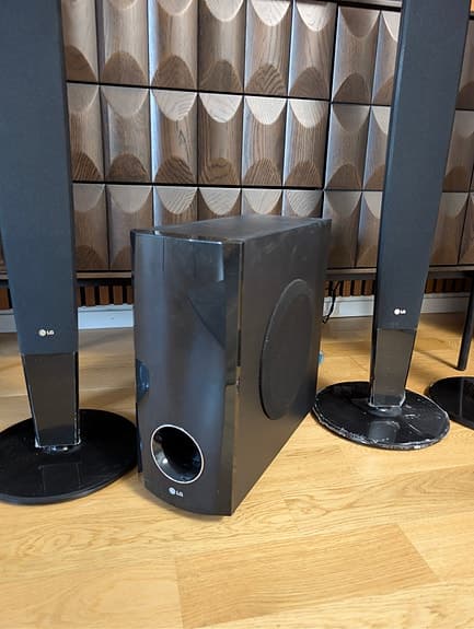 500W LG HT503TH-DH – 5.1 DVD-hemmabiosystem
