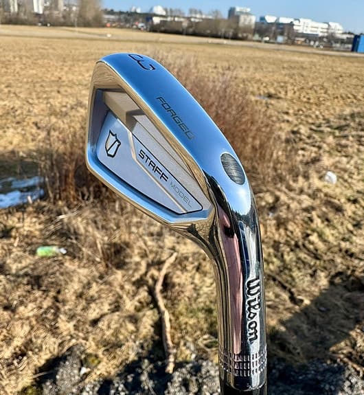 Wilson Staff CB 24, J3 (Höger, Stiff)