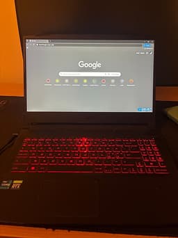 MSI laptop 15 tum svart