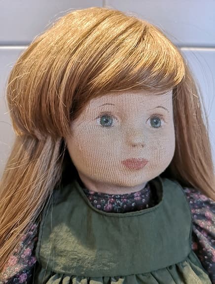 Docka med ställning. Hantverk.