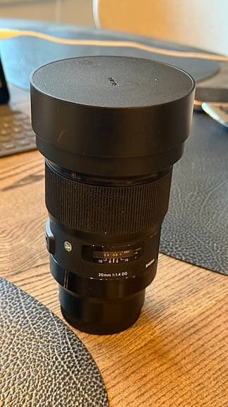 Sigma 20mm f/1.4 DG objektiv svart