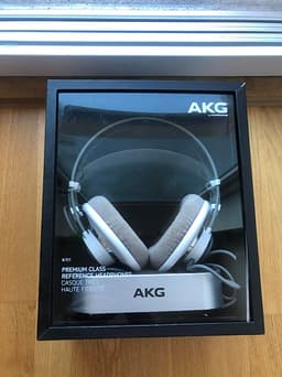 Referens-hörlurar AKG K701, oanvända.