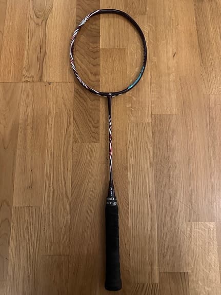 Yonex 100zz pro