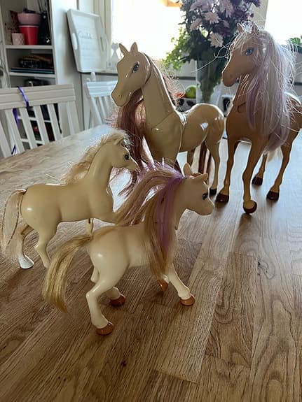 Barbie hästar, 4st.