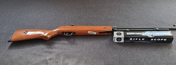 Nytt luftgevär med kikarsikte sikte