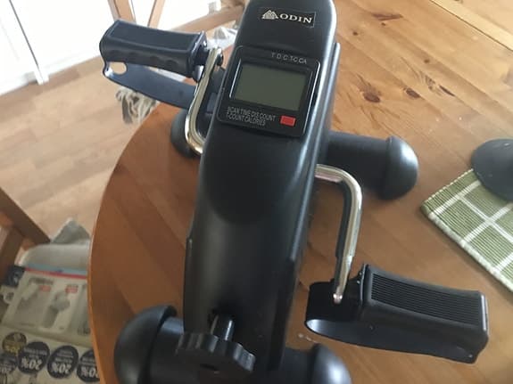 Odin minibike träningscykel med display svart