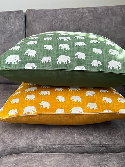 2st Kuddfodral/ Tyg Från Svenskt Tenn/ Estrid Ericson/ Gul och Grön Elefant