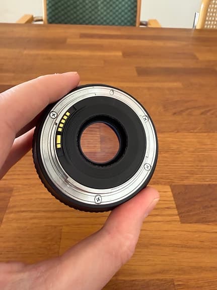 Canon EF 35mm f/2 IS USM objektiv